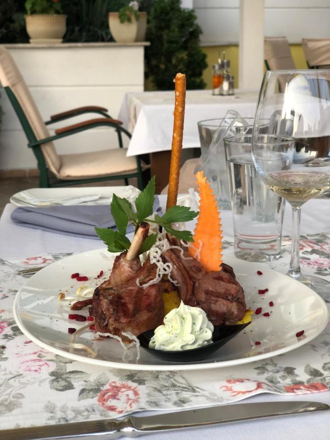 Hotel Anna Palace 4*