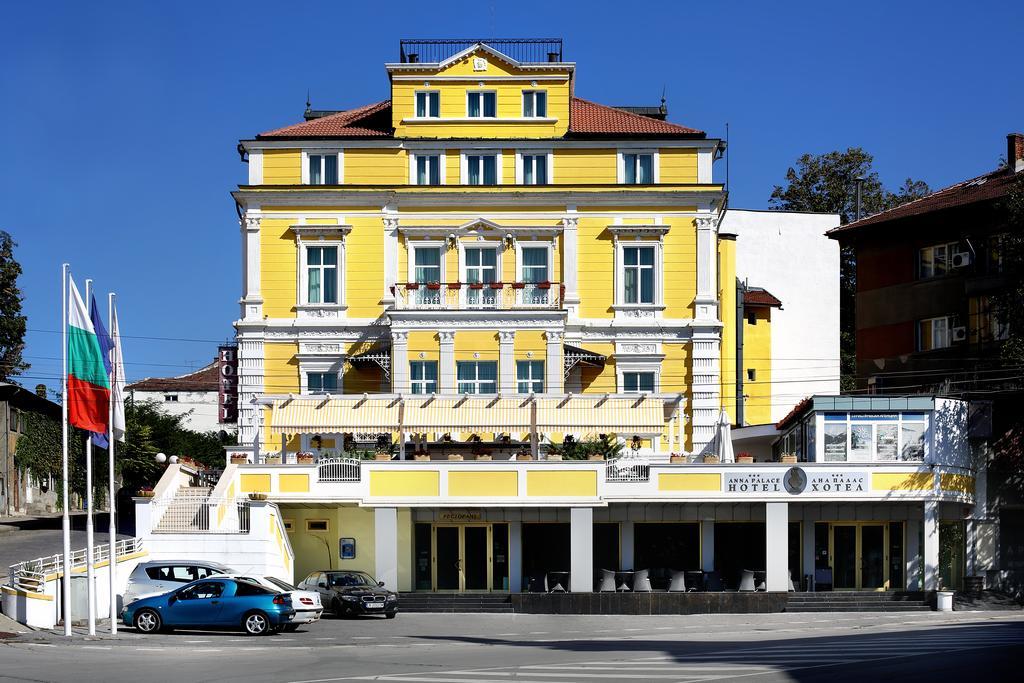 Anna Palace